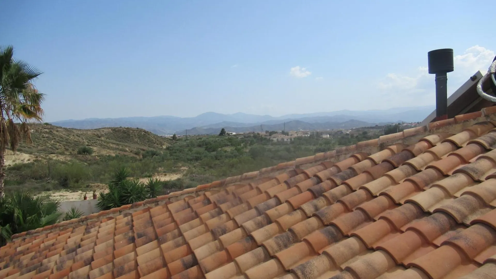 Lovely 1 Bedroom Attached Apartment With Kitchen But Private Albox