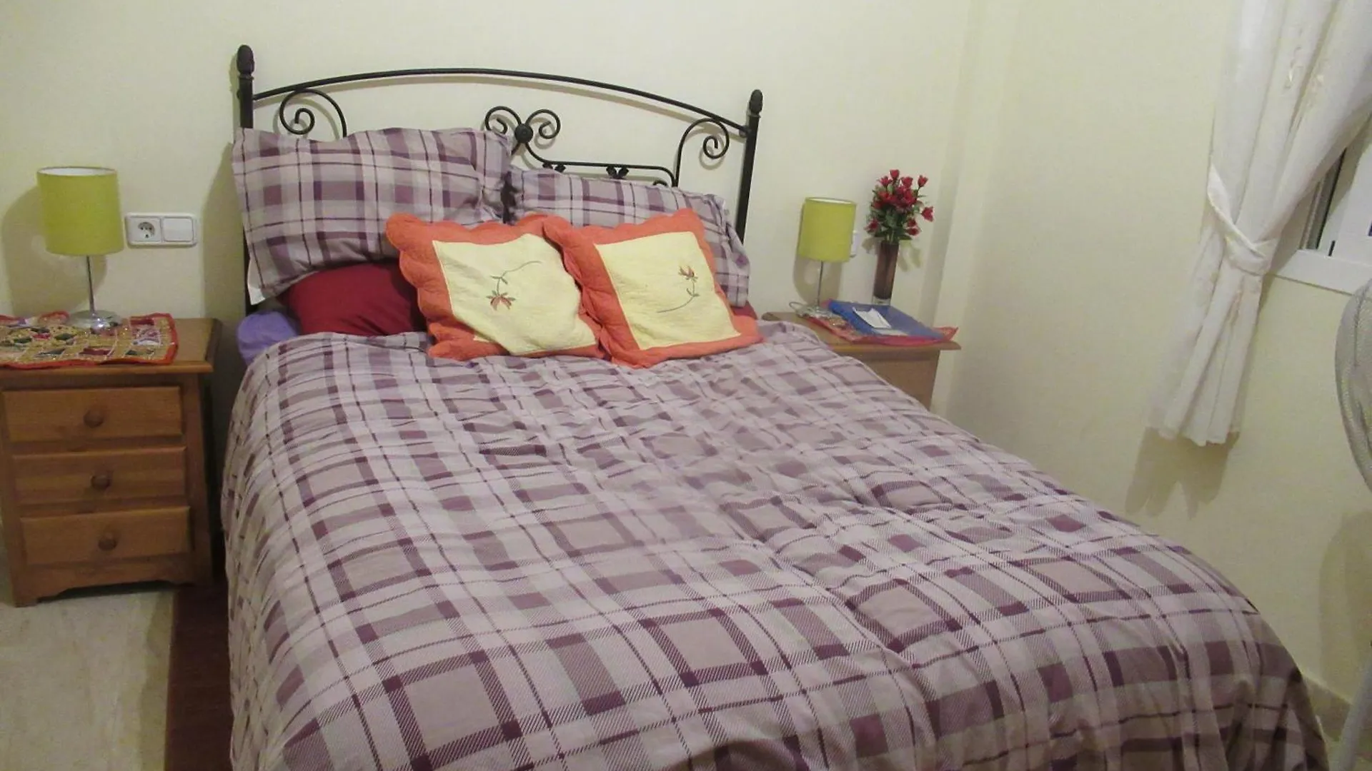 Lovely 1 Bedroom Attached Apartment With Kitchen But Private Albox España